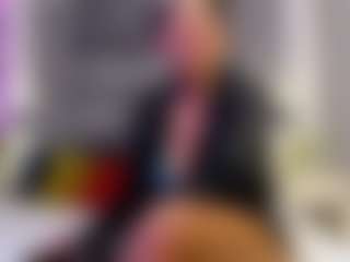 Julianewell's Live Sex Cam Show