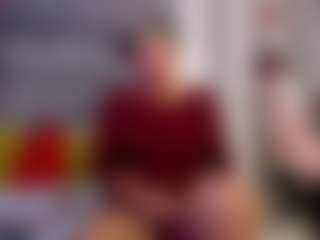 Julianewell's Live Sex Cam Show