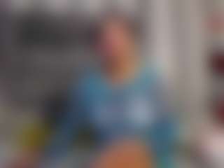 Julianewell MILF webcam performer live streaming