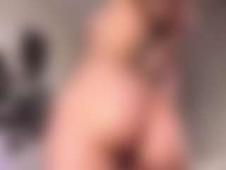 Live cam show with SherrellRevell - Cum On Pussy on milfzrlive.com