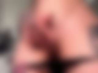 SherrellRevell's Live Sex Cam Show