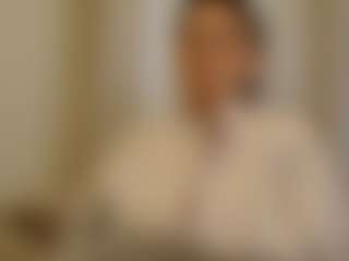 Live cam show with caraandcole - Facial on Milfs Live