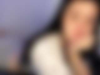 Live cam show with Becky Vibe - Full Nudity on AdultVida.com