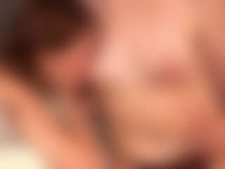 Live cam show with ClarisaFerencz - Nipple Piercings on Dolls Live