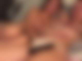 Live cam show with ClarisaFerencz - Nipple Piercings on Uber Horny