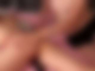 Live cam show with ClarisaFerencz - Strip on Camsoda