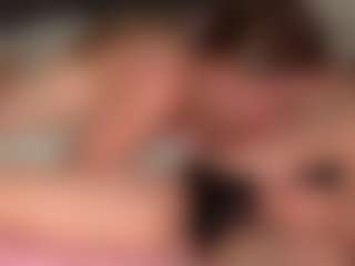 Live cam show with ClarisaFerencz - Nipple Piercings on AdultVida.com