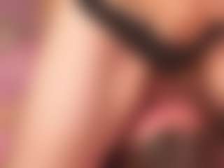 Live cam show with ClarisaFerencz - Nipple Piercings on Camsoda
