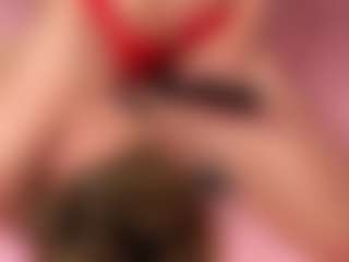 Live cam show with ClarisaFerencz - Camel Toe on madthumbs