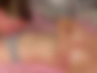 Live cam show with ClarisaFerencz - Skinny on Camsoda