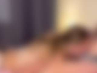 Live cam show with ClarisaFerencz - Dildo Or Vibrator on CSO-WL