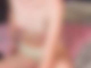 Live cam show with ClarisaFerencz - Petite on Free Soda