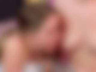 Live cam show with ClarisaFerencz - No Smoking on Soda Cam