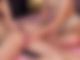 Live cam show with ClarisaFerencz - Nipple Piercings on Hubzter Live