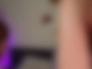 Live cam show with ClarisaFerencz - Cum on ObeyMaria