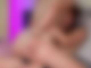 ClarisaFerencz's Live Sex Cam Show