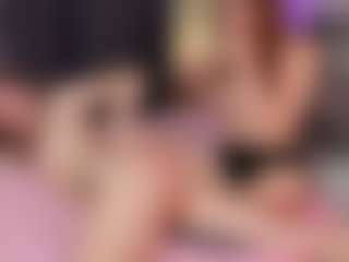 Live cam show with ClarisaFerencz - Dildo Or Vibrator on Uber Horny