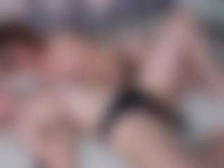 Live cam show with ClarisaFerencz - Brown Hair on Camsoda