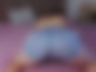 VirginaTwedt's Live Sex Cam Show