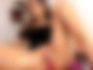 lexisquirt MILF webcam performer live streaming