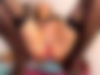 lexisquirt's Live Sex Cam Show