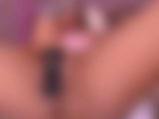 Live cam show with Brianna harper - Normal on AdultVida.com