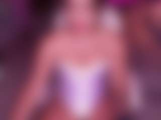 Live cam show with Brianna harper - Flashing on Strip Flash - Live Sex Shows