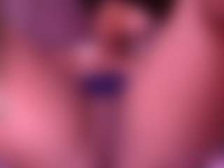 Live cam show with Brianna harper - Small Tits Brown Hair on intimatelivegirls.com