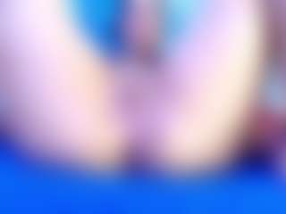 Live cam show with crystal-love18 - Hazel Eyes on Instabang