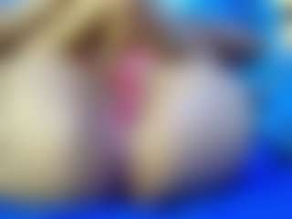 crystal-love18's Live Sex Cam Show