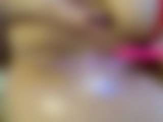 crystal-love18's Live Sex Cam Show