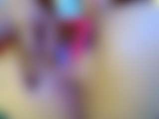 crystal-love18's Live Sex Cam Show