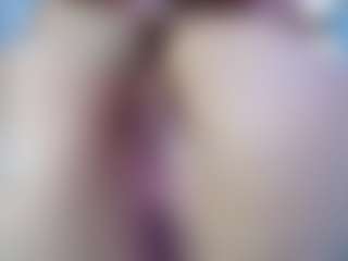 Live cam show with crystal-love18 - Butt Plug on livesuperchat.net
