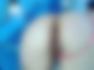 crystal-love18's Live Sex Cam Show
