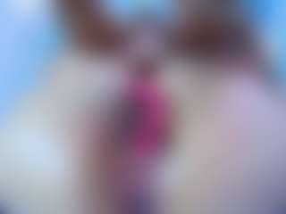 crystal-love18's Live Sex Cam Show