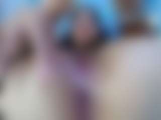 crystal-love18's Live Sex Cam Show