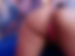 crystal-love18's Live Sex Cam Show