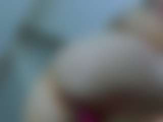 Live cam show with IceBlueBabe - Blonde Hair on pussylord.com