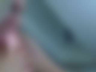 Live cam show with IceBlueBabe - Blue Eyes on SxyPornLive