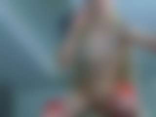 Live cam show with IceBlueBabe - Body Massage on Camsoda