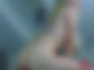 Live cam show with IceBlueBabe - Blue Eyes on milfzrlive.com