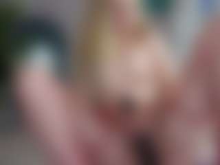 IceBlueBabe's Live Sex Cam Show