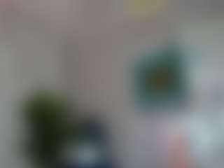 Live cam show with IceBlueBabe - Body Massage on livesuperchat.net