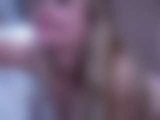Live cam show with IceBlueBabe - Small Tits on liverealitysex.com