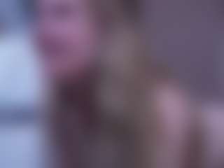 Live cam show with IceBlueBabe - Body Massage on camtv