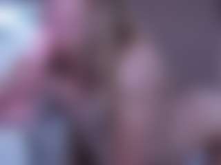 Live cam show with IceBlueBabe - Body Massage on xfollow cams