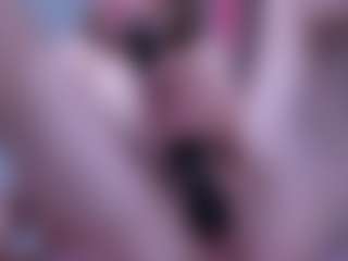 Live cam show with IceBlueBabe - Body Massage on hotwifechat.live