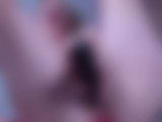 Live cam show with IceBlueBabe - Double Penetration on livesexfox.com