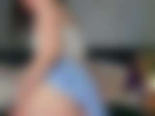 Aurora-Temptiaaa's Live Sex Cam Show
