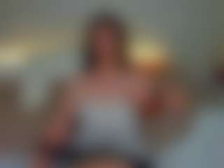 Live cam show with Aurora-Temptiaaa - Upskirt on Taboo Cams XXX